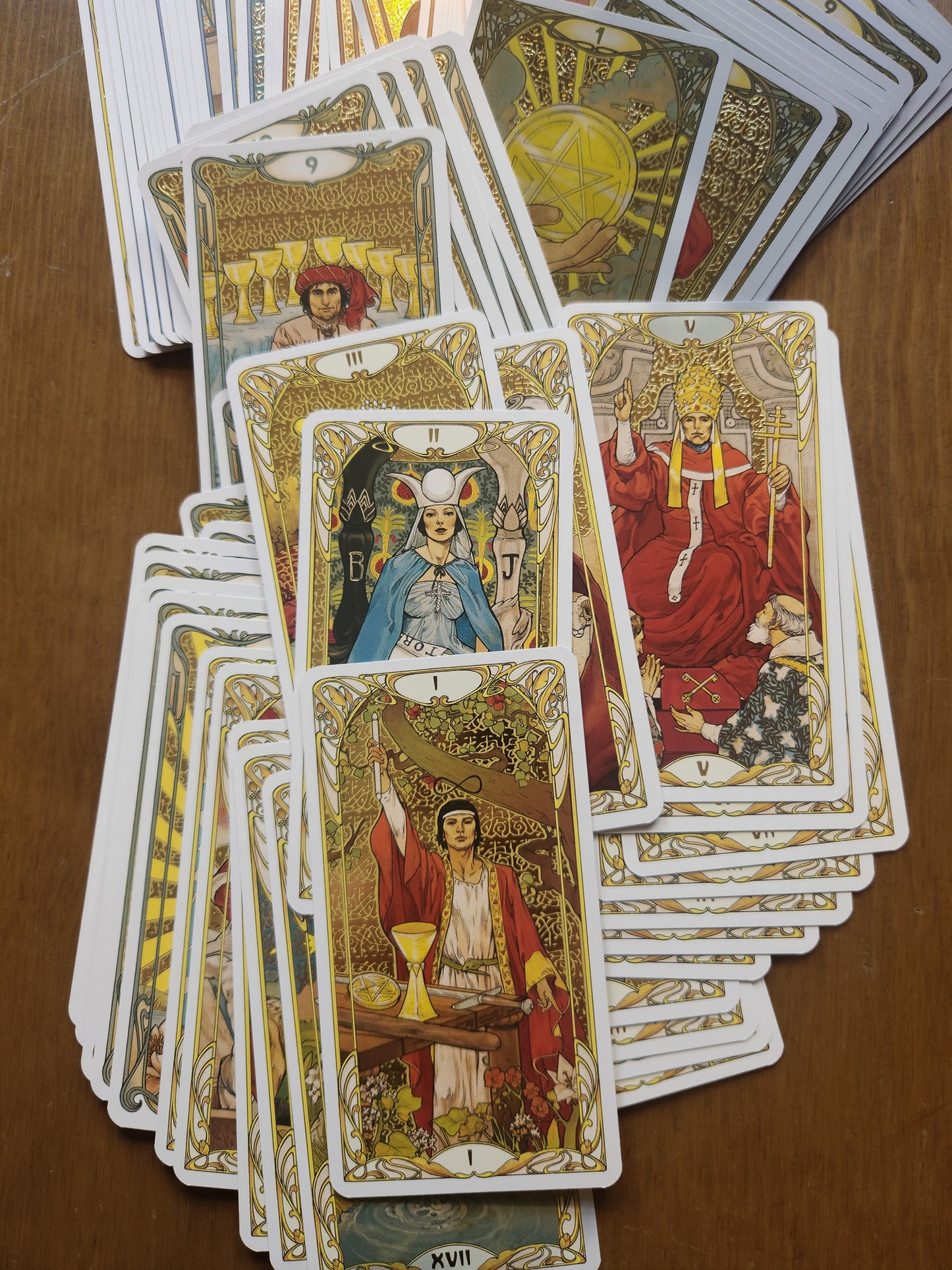 Golden Art Nouveau Tarot