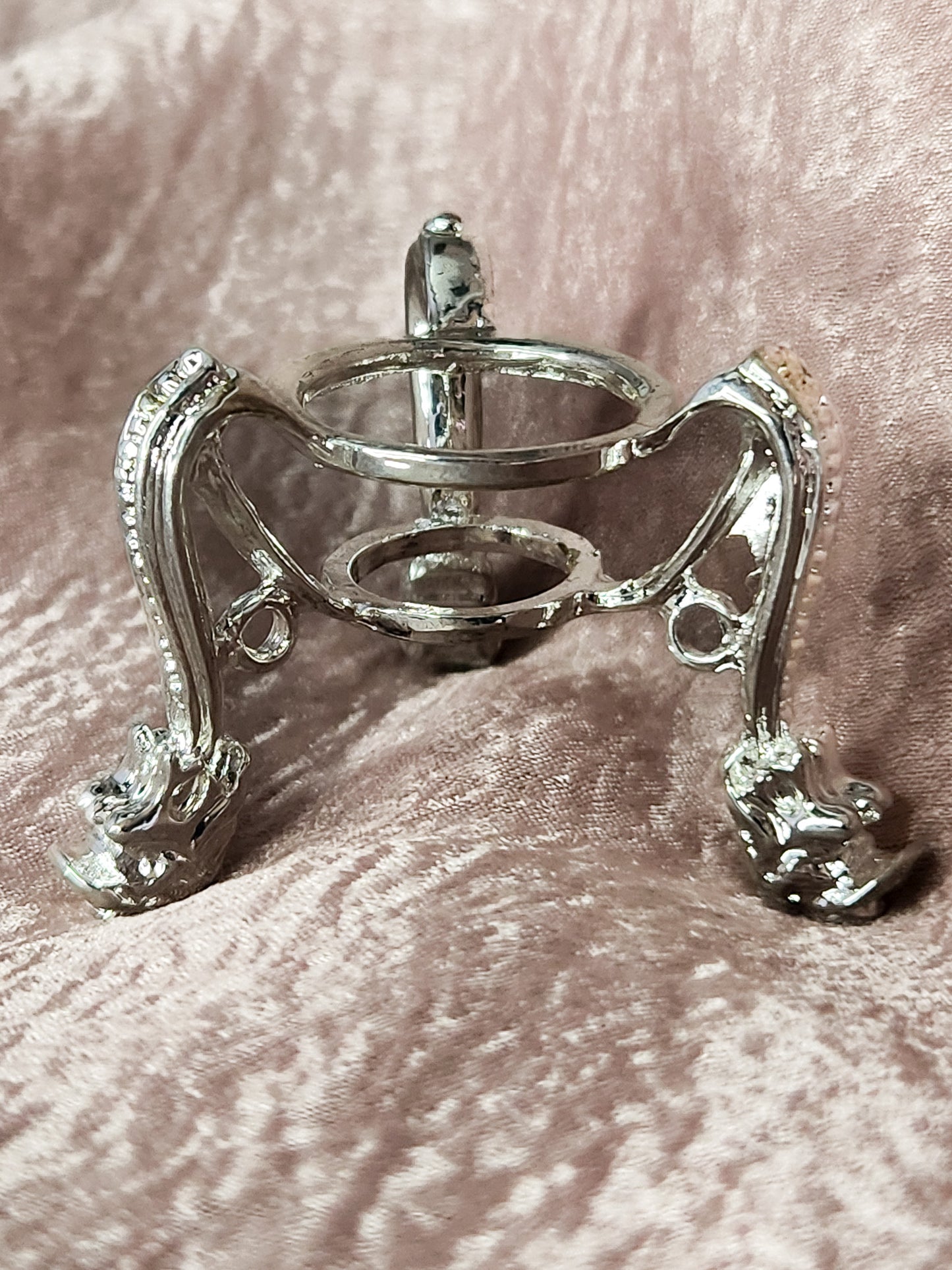 Silver Dotted Double Sphere Holder