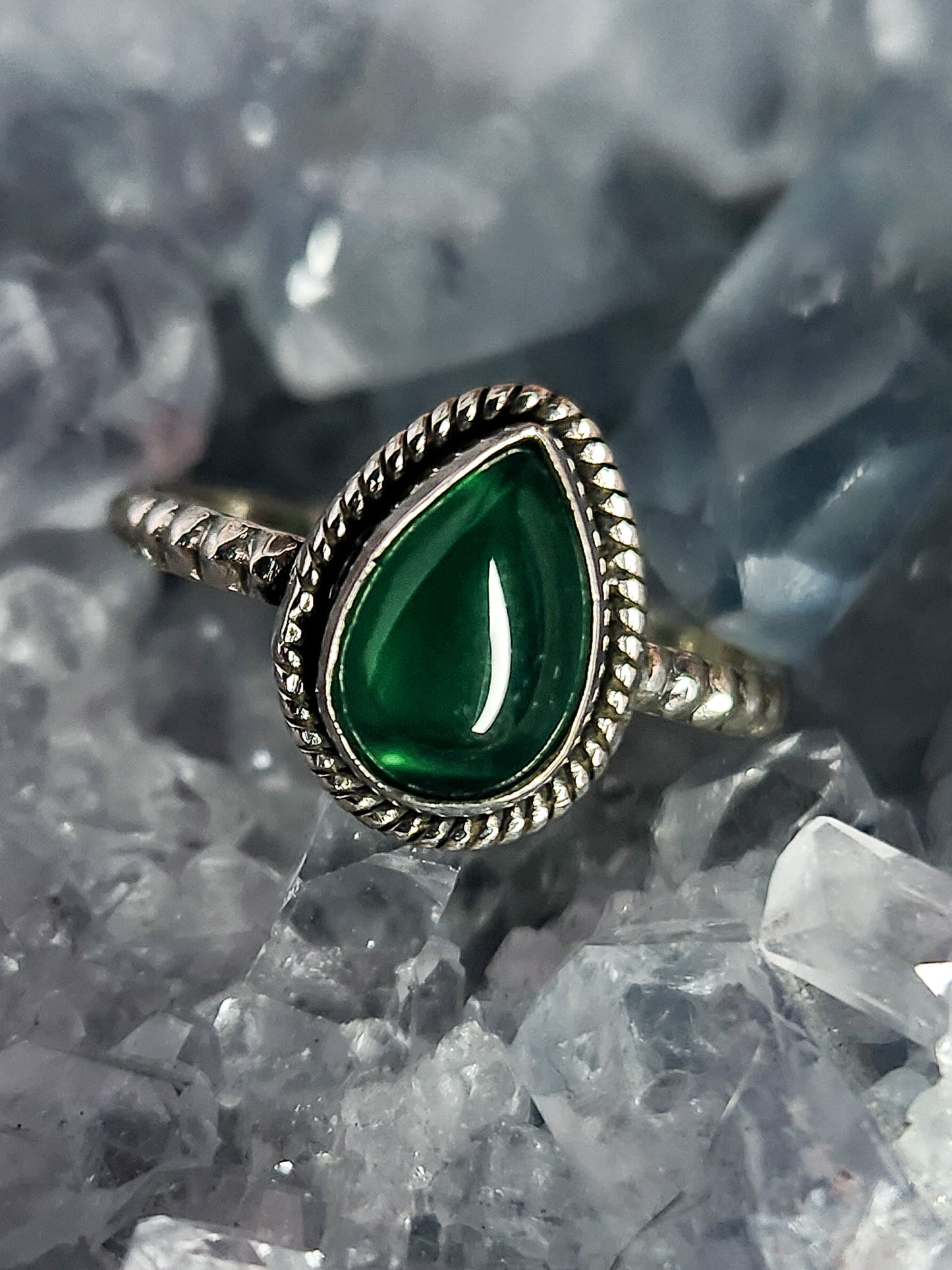 Sterling Silver Detailed Setting Green Onyx Ring