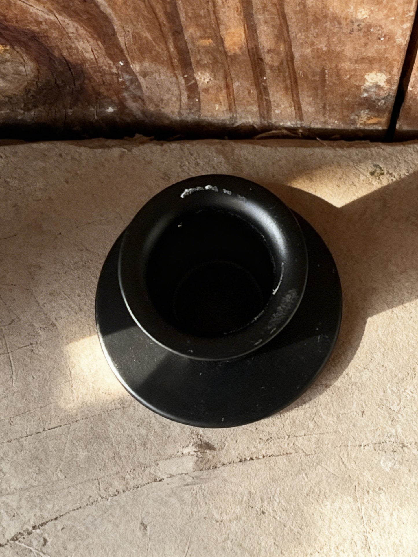 Black Iron Round Taper Holder
