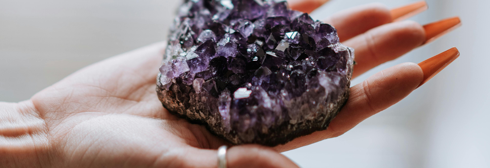 Crystals For Your Rising Sign: A Self-Care Ritual