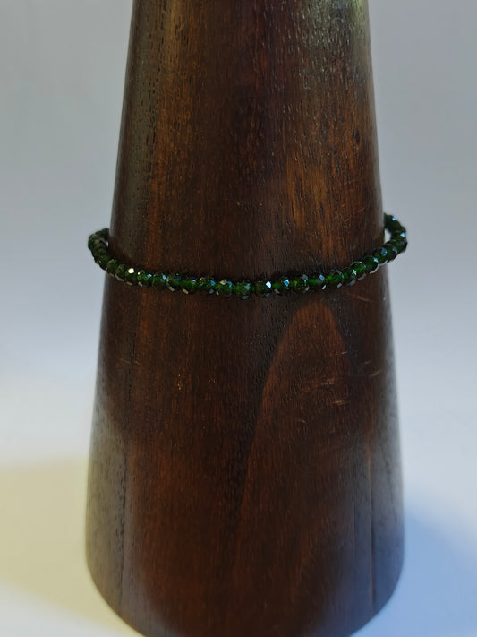 Green Goldstone Faceted Bracelet (3mm)