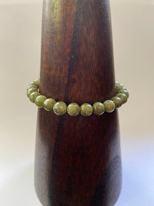 Green Garnet Bracelet (8mm)
