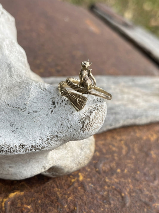 Adjustable Cat on Broomstick Ring