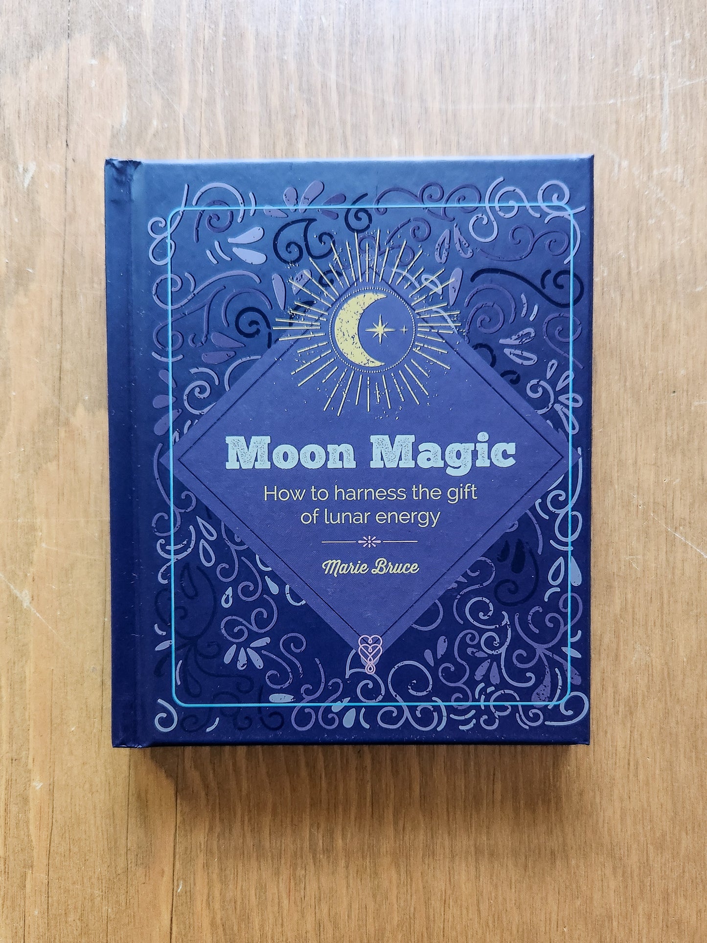 Essential Book of Moon Magic