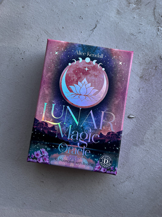 Lunar Magic Oracle