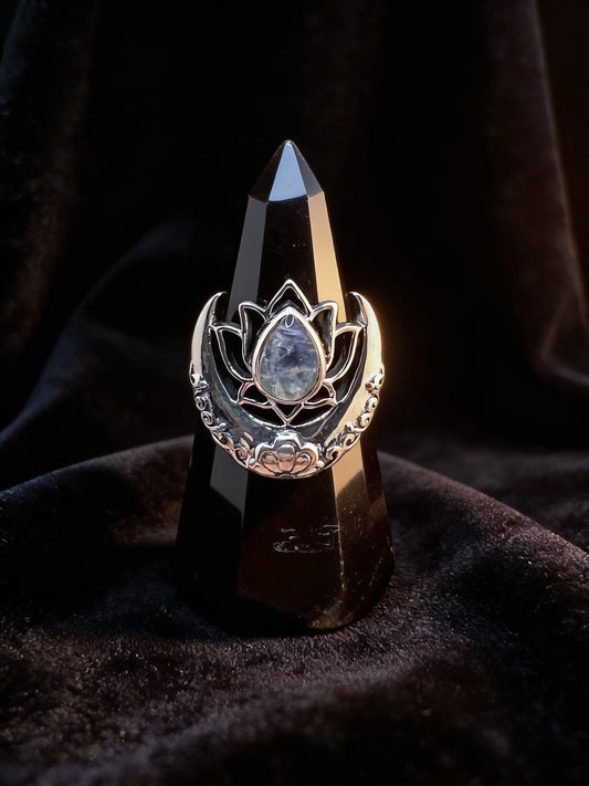 Pear Shape Cabochon Moonstone Ring