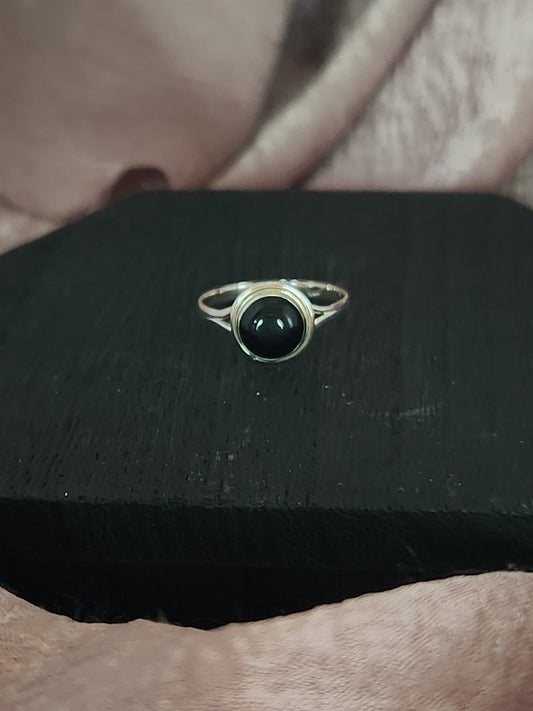 Round Black Onyx Ring