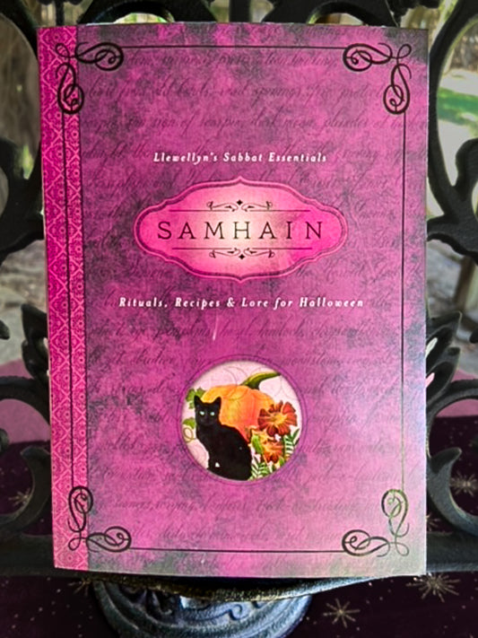 Samhain: Llewellyn's Sabbat Essentials