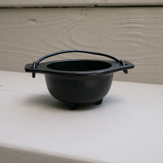 Small Plain Cast Iron Cauldron