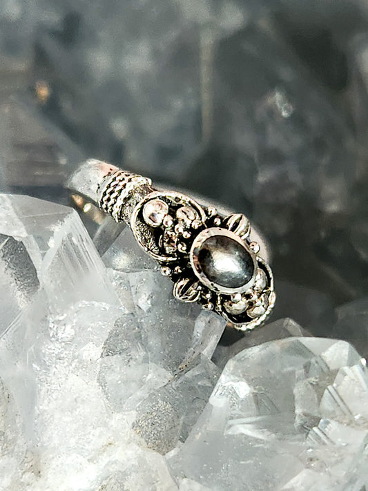 Swirl Midi Ring