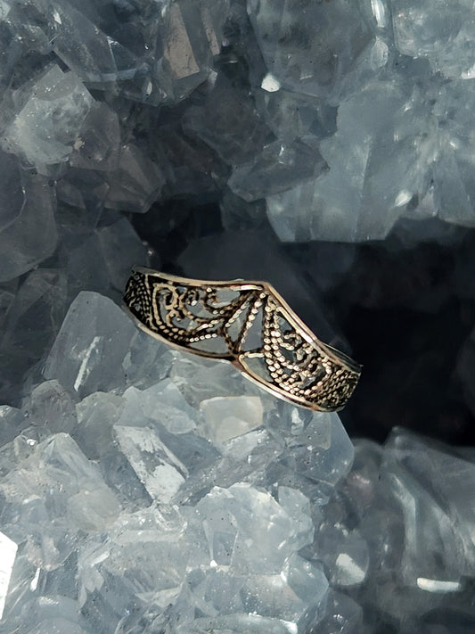 Swirly Crown Ring