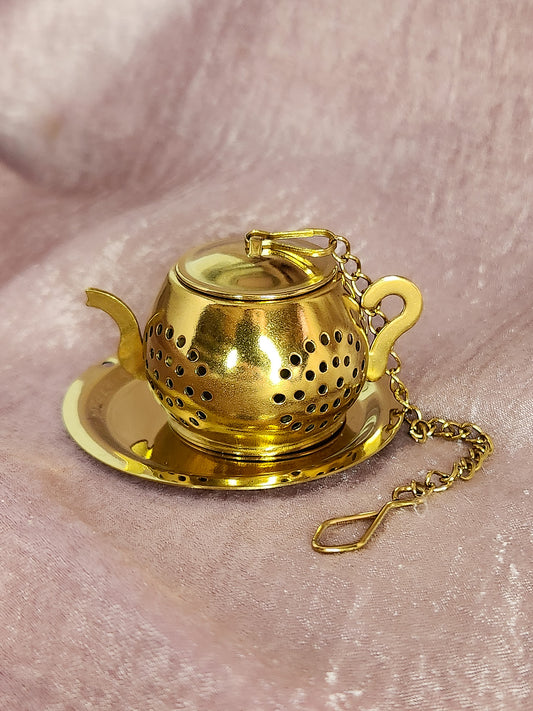 Teapot Shaped Tea Strainer