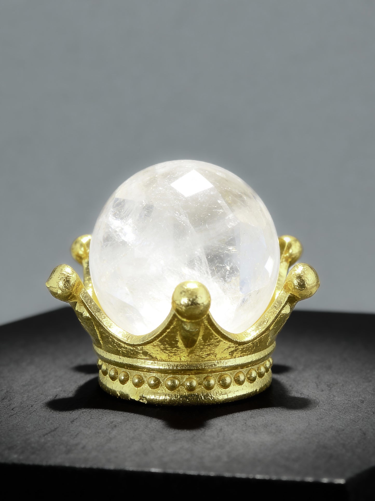 Crown Sphere Holder